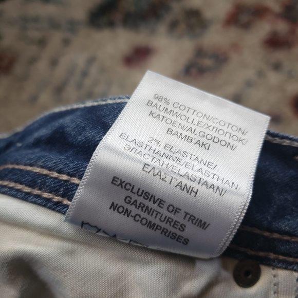 Silver Jeans Suki Slim Boot Bootcut Flare Mid Rise Western Stretchy Dark Short - Picture 8 of 13